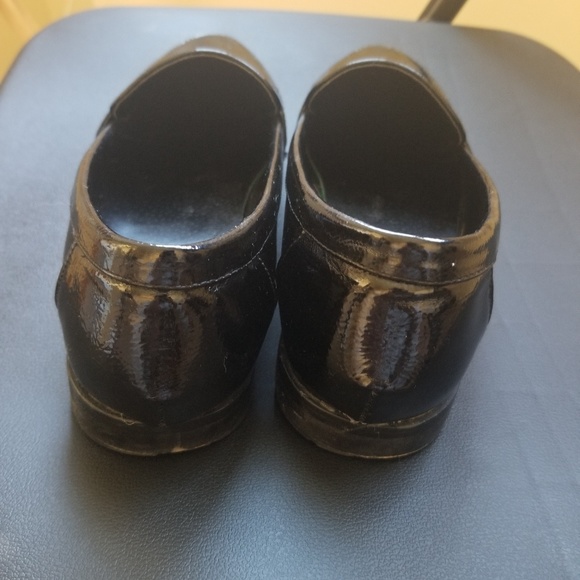 Black shiny loafers - Picture 2 of 3
